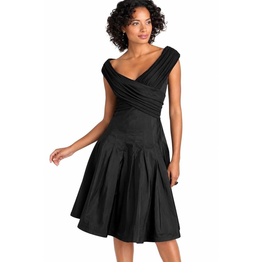 Tadashi Shoji Collection Black Silk Blend Pleated Cocktail Dress Size 4